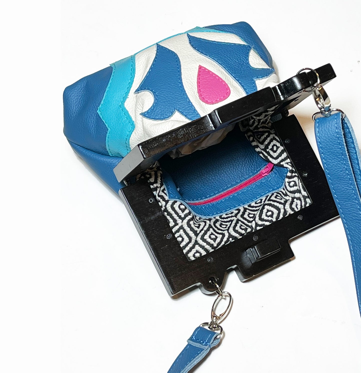 Small Wooden Frame Crossbody Purse / blue&pink