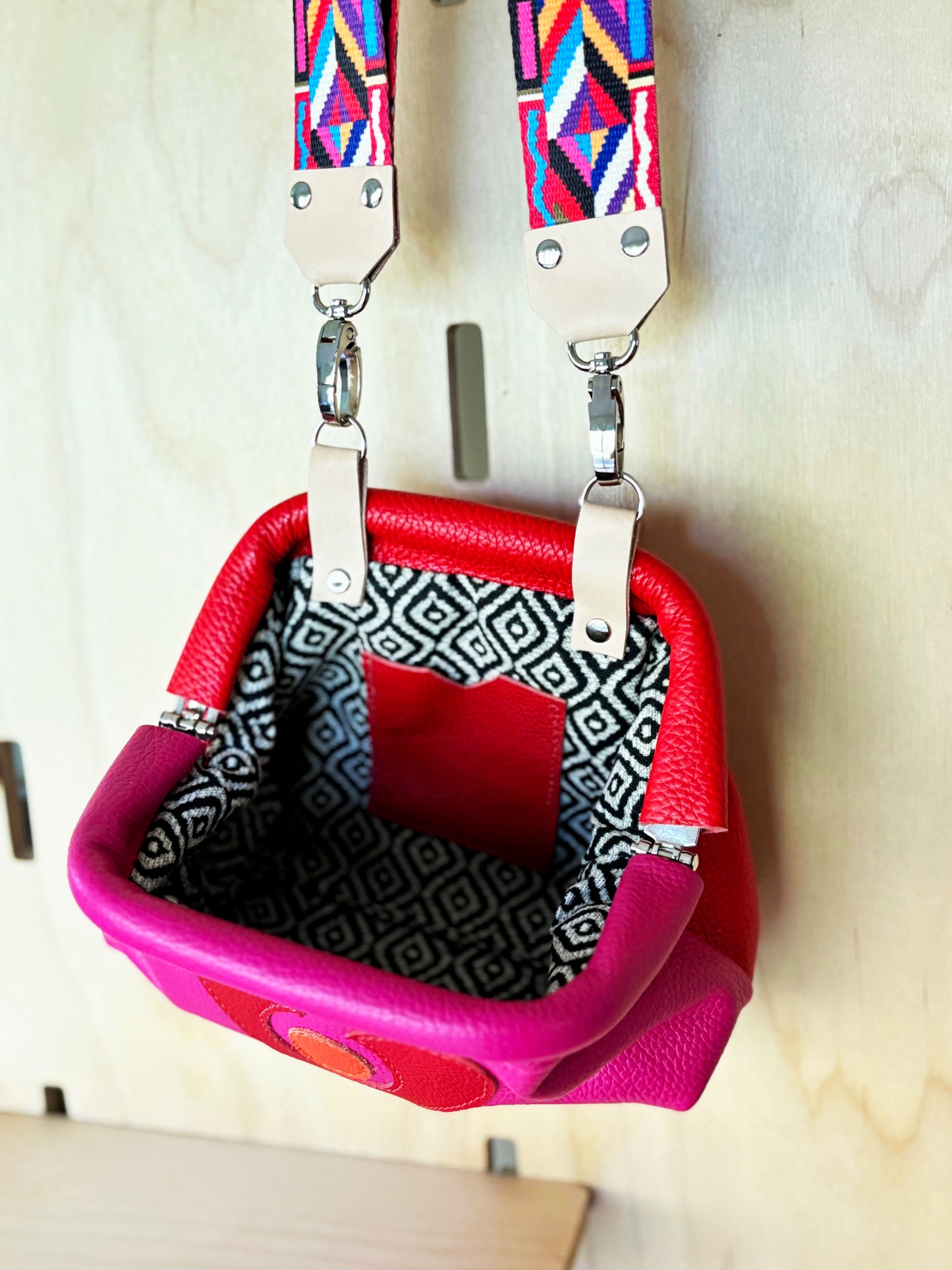 Mini Crossbody Clutch Purse pink/red
