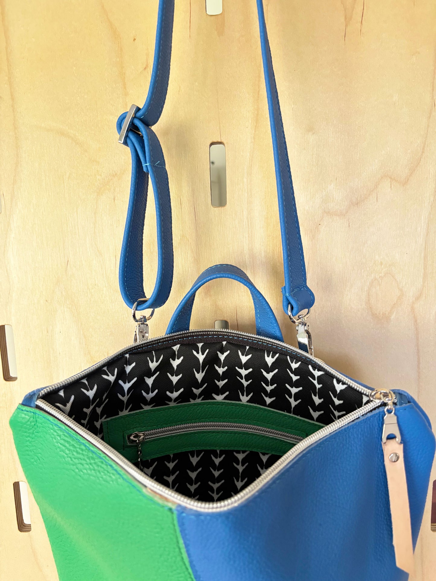 2-Tone convertible Wave Backpack, blue/green