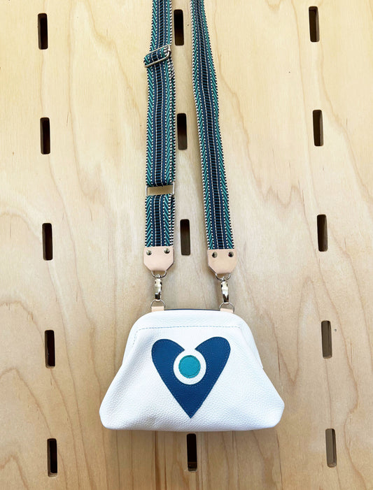 Mini Crossbody Clutch Purse white/blue