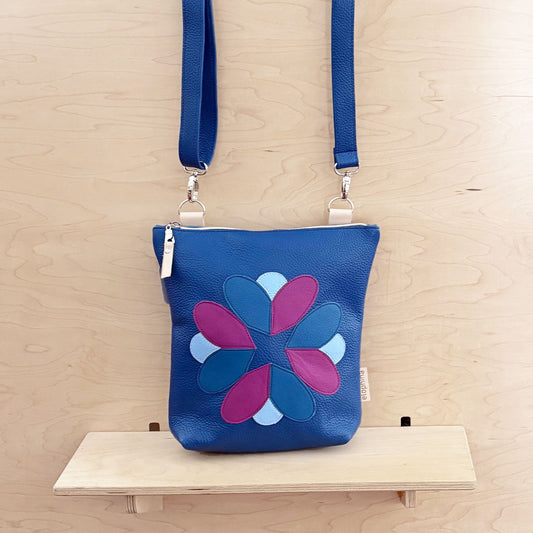 Abstract Applique Crossbody / blue