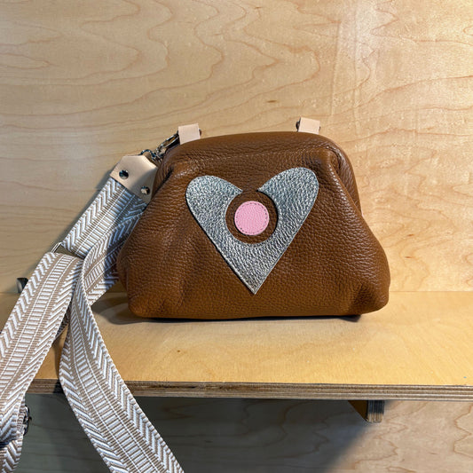 Mini Crossbody Clutch Purse brown/pink