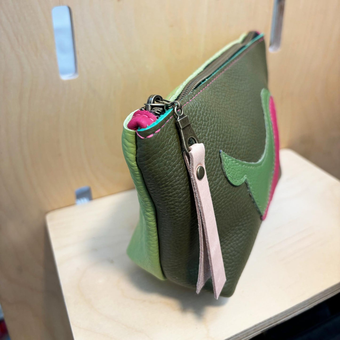 Bird cosmetic zip pouch /olive, pink, green