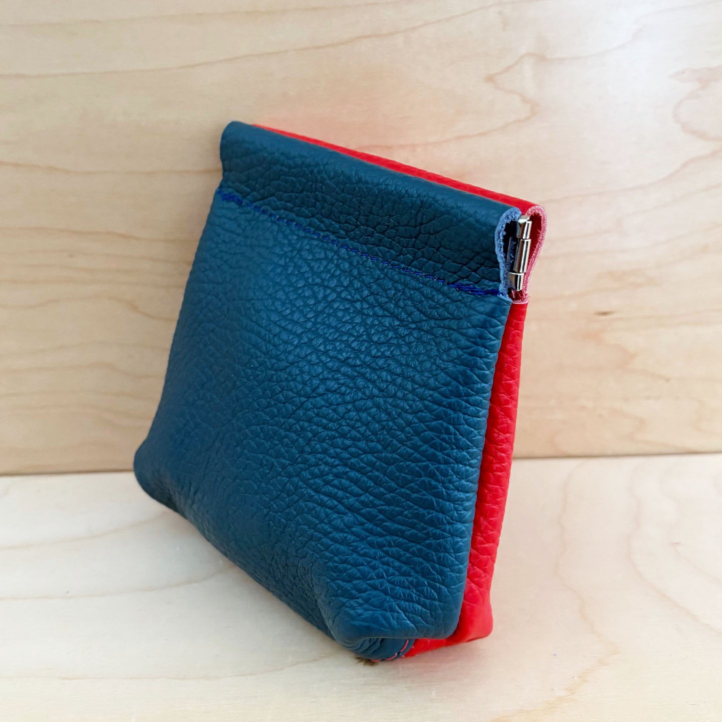 Elephant color block coin red/teal