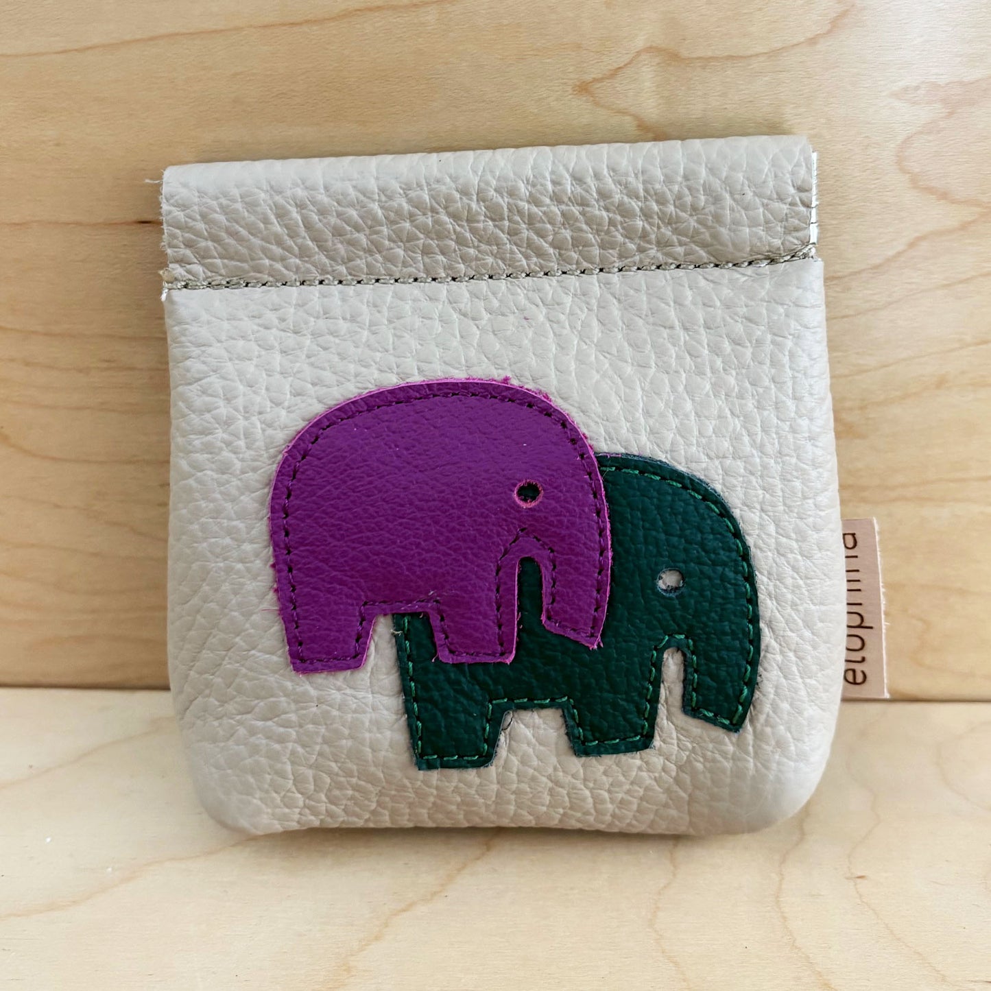 Elephant color block coin off white/green