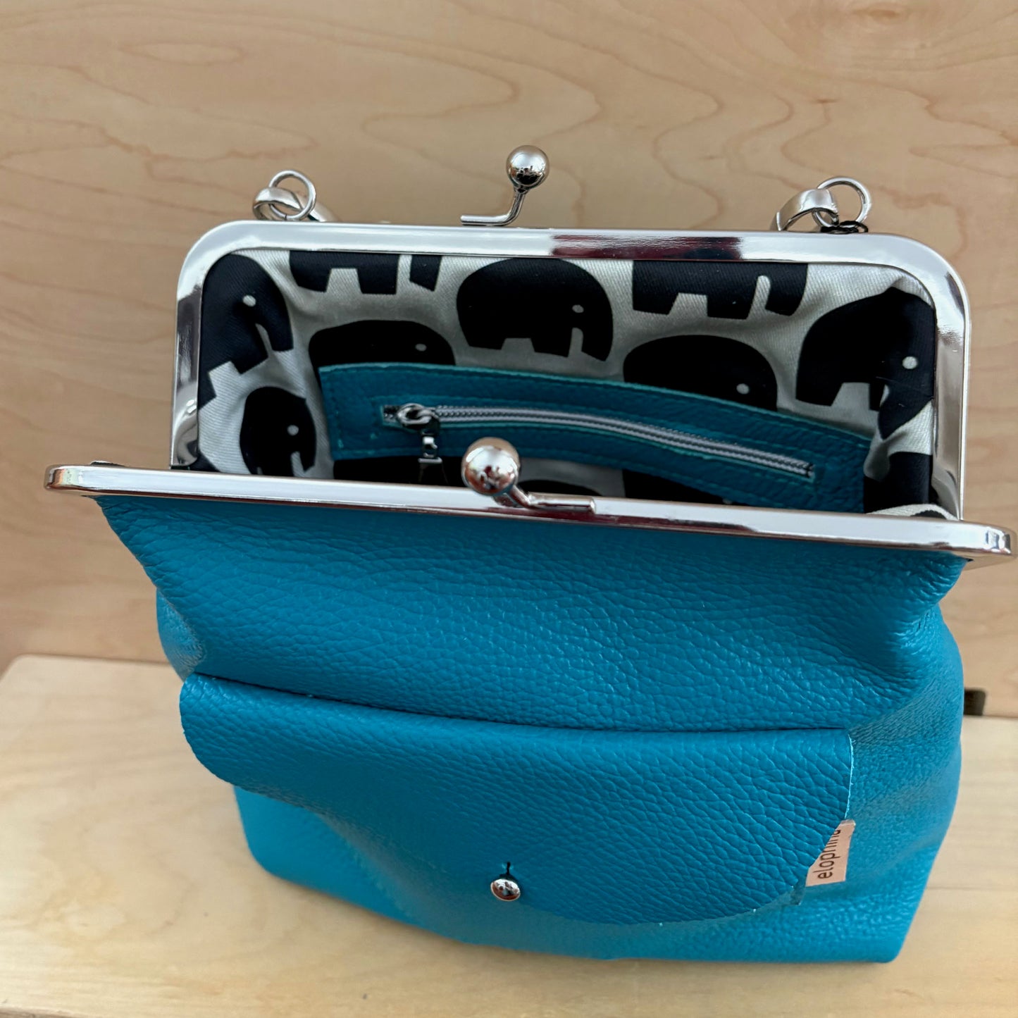 Kisslock Crossbody turquoise
